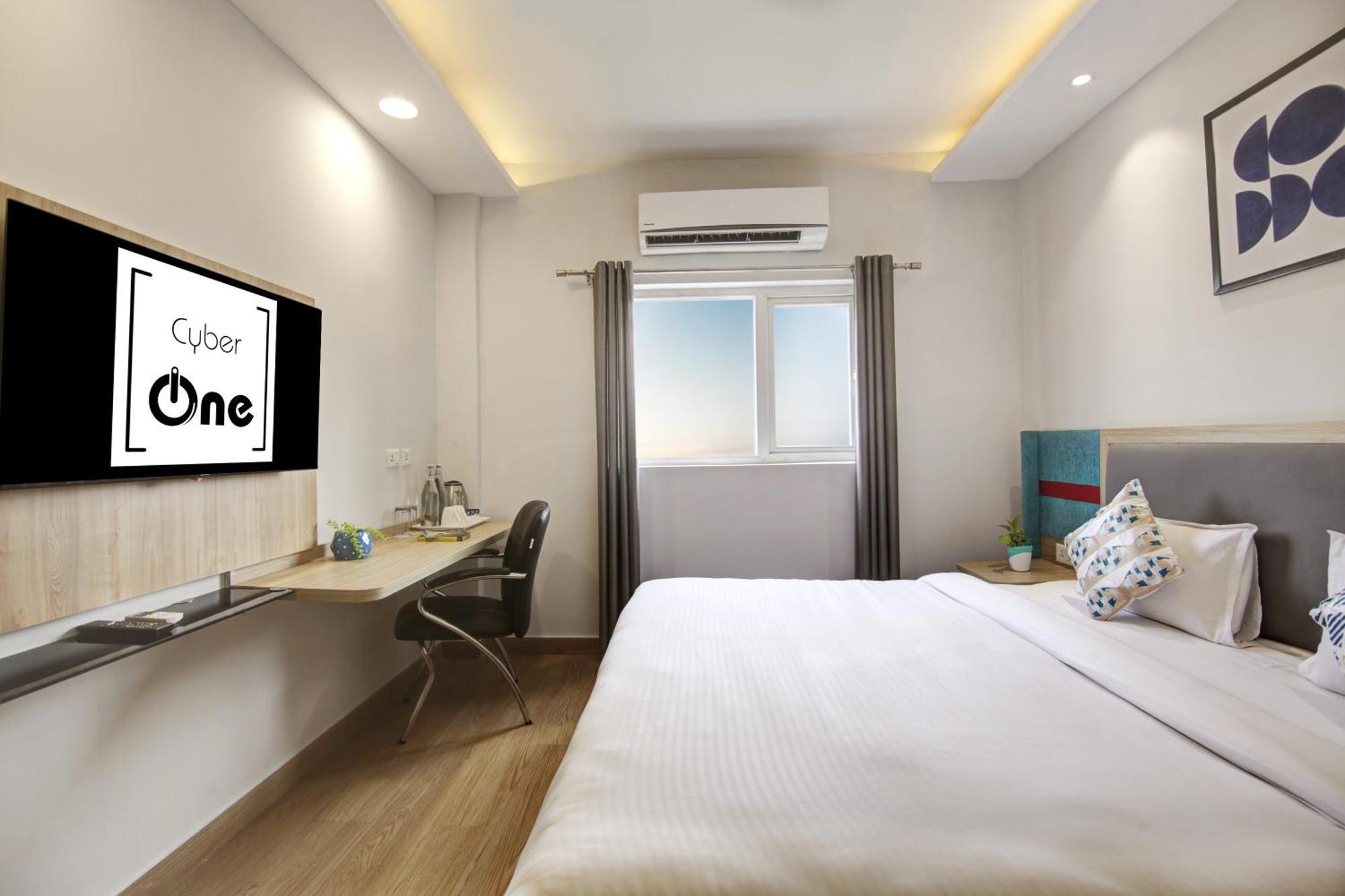 Flxho Cyber One - Hotel And Banquet Cyber City Gurgaon Exterior photo