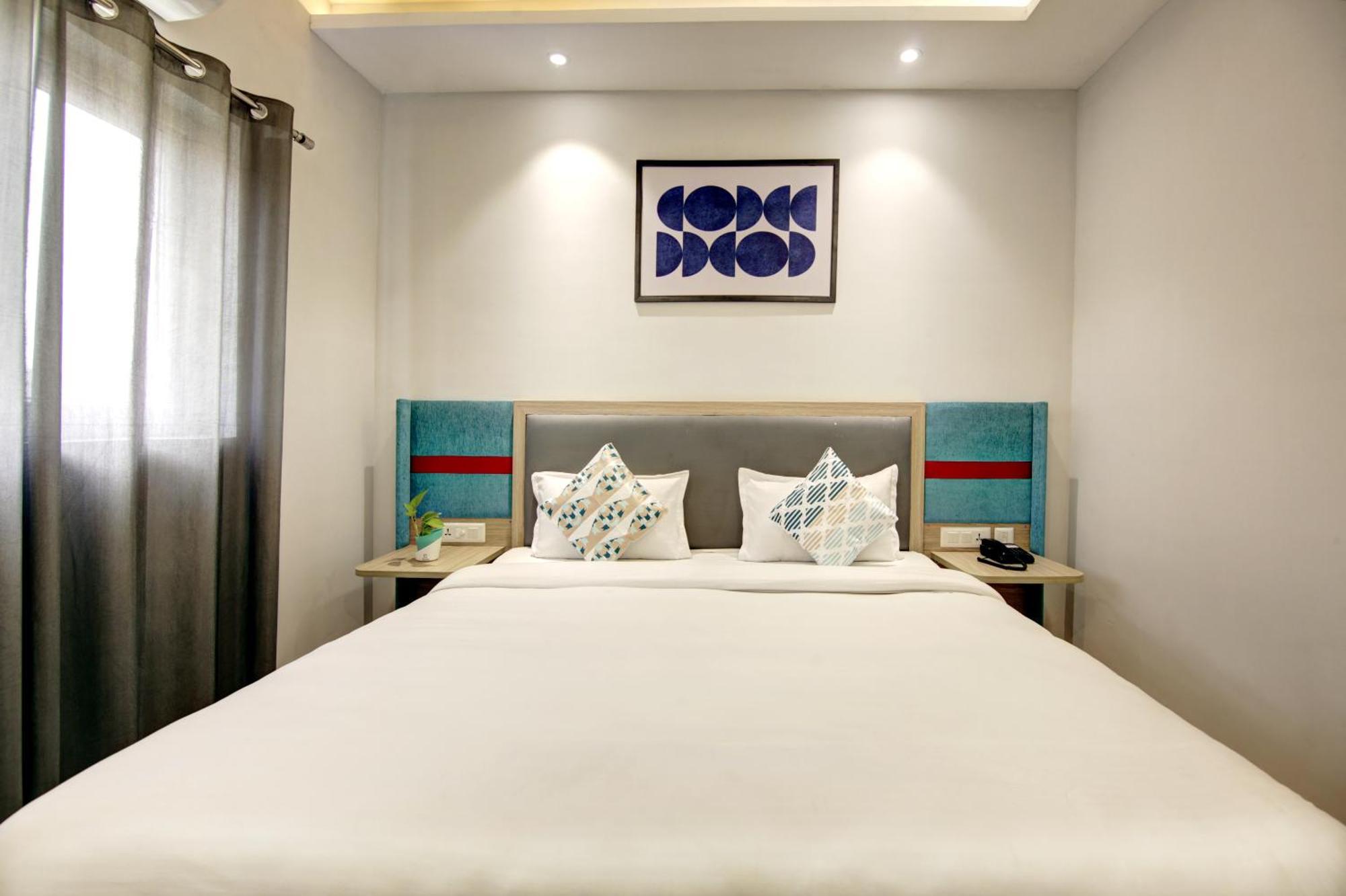 Flxho Cyber One - Hotel And Banquet Cyber City Gurgaon Exterior photo