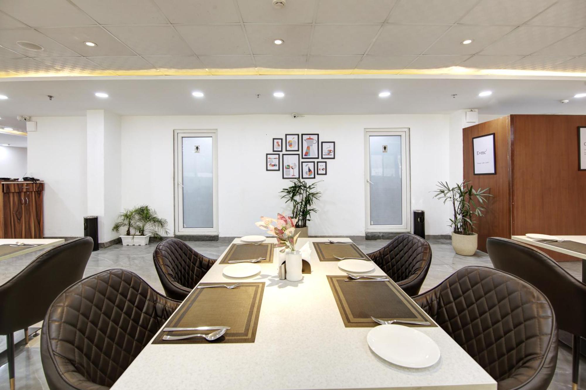 Flxho Cyber One - Hotel And Banquet Cyber City Gurgaon Exterior photo