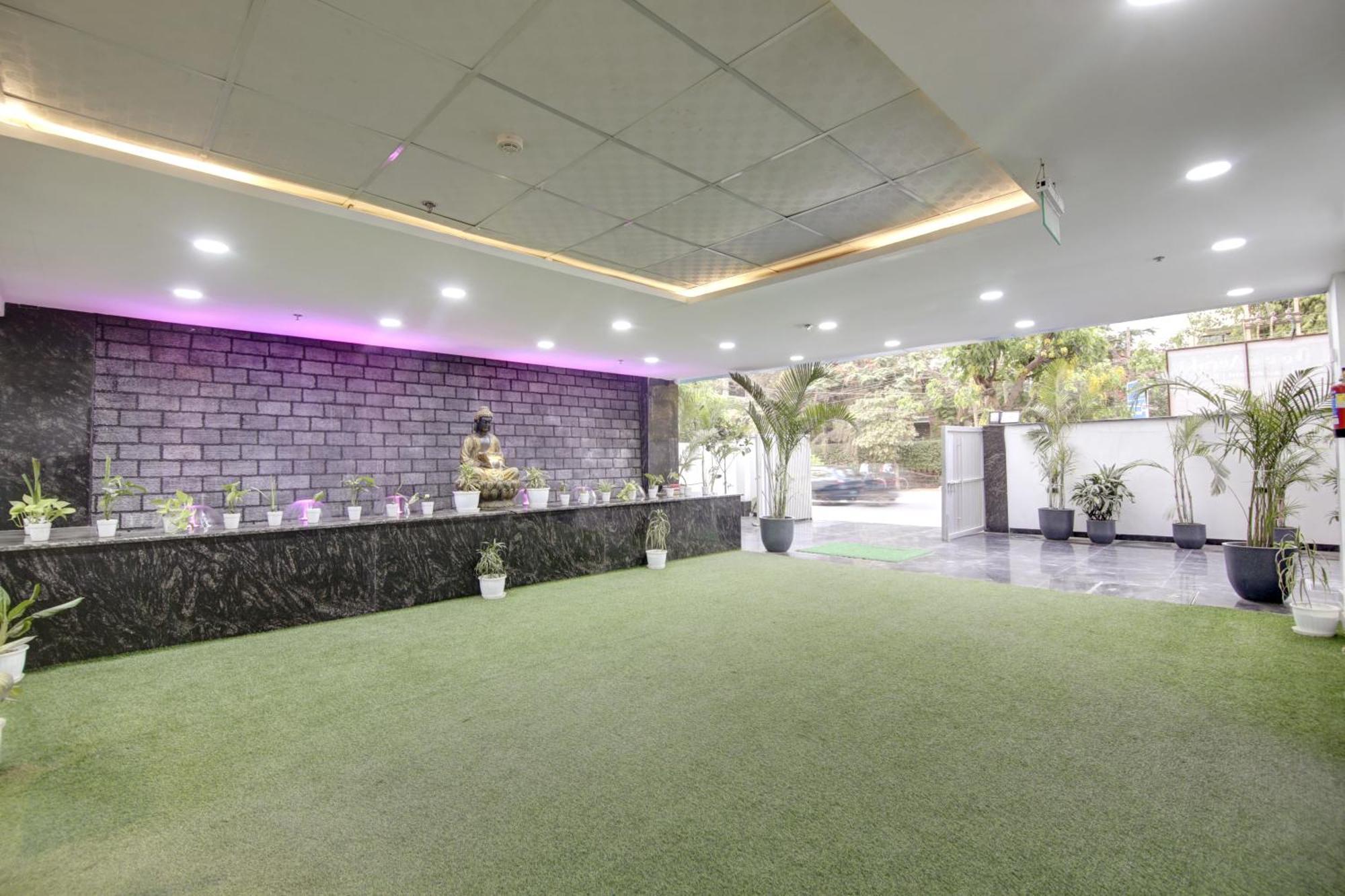 Flxho Cyber One - Hotel And Banquet Cyber City Gurgaon Exterior photo
