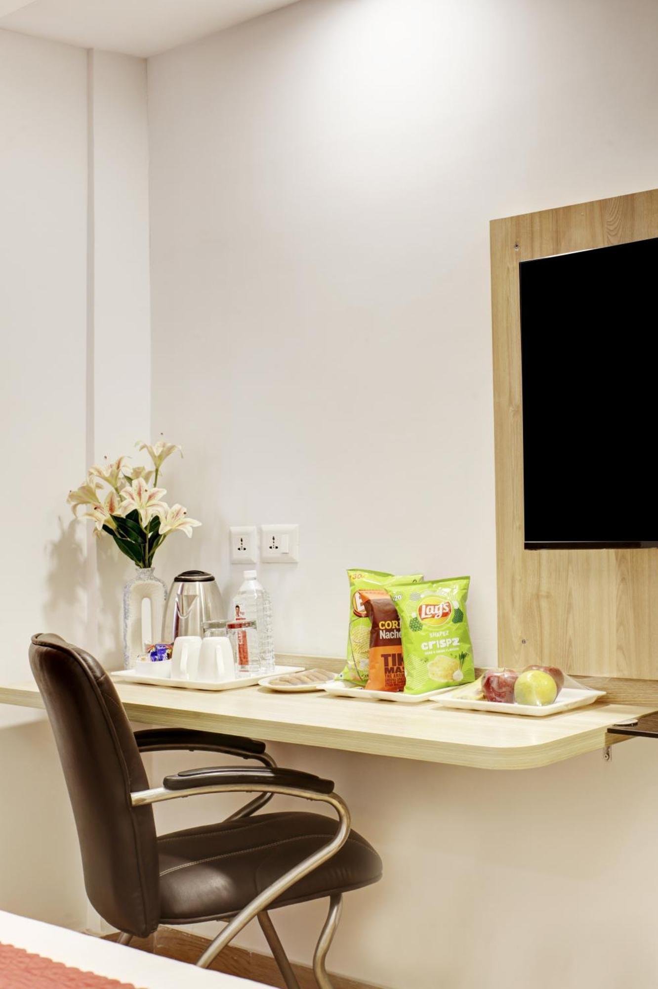 Flxho Cyber One - Hotel And Banquet Cyber City Gurgaon Exterior photo